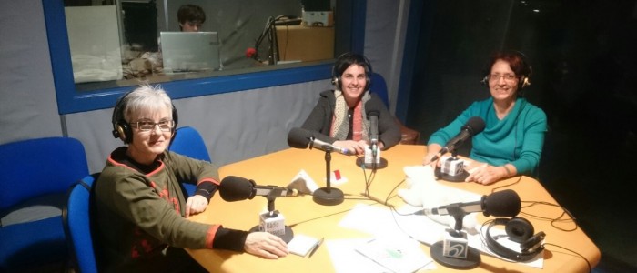 Marta Planes de Margarita, l'Anna Rosa Jansà de la papereria Neki i la Marina Figueras de la Juunta de DiE